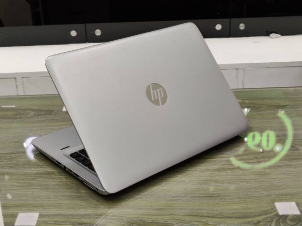Hp Elitebook 820 g4 i5 7th gen  750 /16 gb  gb - Image 3